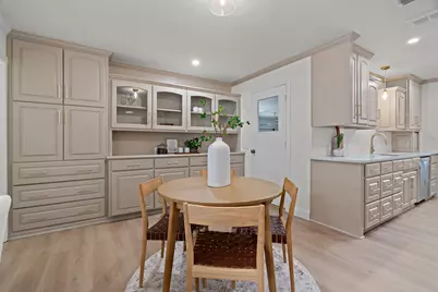 1306 Driftwood Drive, Euless, TX 76040 - Photo 18