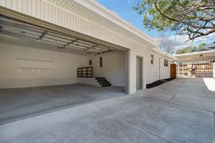 1306 Driftwood Dr, Euless, TX 76040 - Photo 32