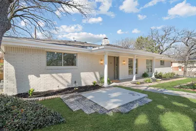 1306 Driftwood Drive, Euless, TX 76040 - Photo 2