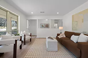 1306 Driftwood Dr, Euless, TX 76040 - Photo 8