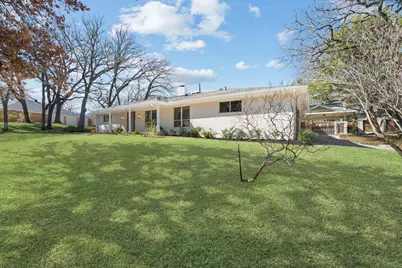 1306 Driftwood Drive, Euless, TX 76040 - Photo 4