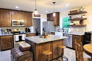 3227 Sunrise Ct, Granbury, TX 76048 - Photo 6