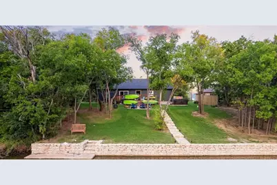 3227 Sunrise Court, Granbury, TX 76048 - Photo 12