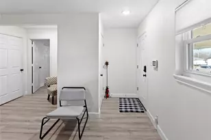 1306 E Lovers Ln, Arlington, TX 76010 - Photo 10