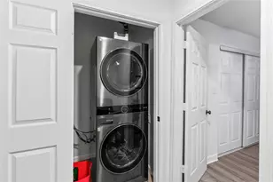 1306 E Lovers Ln, Arlington, TX 76010 - Photo 28