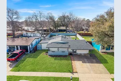 1306 E Lovers Lane, Arlington, TX 76010 - Photo 1