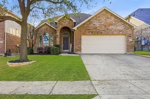 8933 Golden Sunset Trail, Fort Worth, TX 76244 - Photo 2