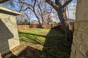 2550 Eugene St, Dallas, TX 75215 - Photo 16