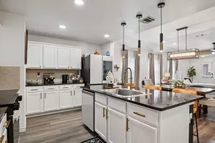 219 Chimney Rock Dr, Waxahachie, TX 75167 - Photo 10