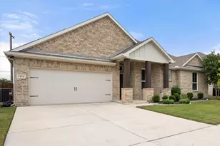 1416 Lakeview Dr, Pelican Bay, TX 76020 - Photo 2