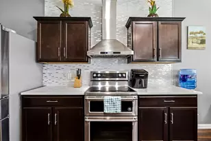 1332 Lucchese Ln, Dallas, TX 75253 - Photo 1