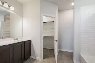 519 Mockingbird Ln, Denton, TX 76205 - Photo 10