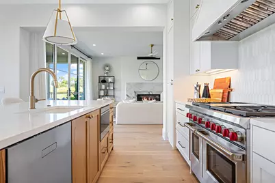 350 O Connor Ridge Boulevard #13, Irving, TX 75038 - Photo 16