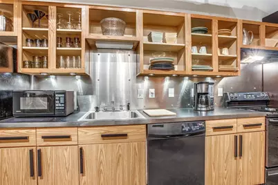 1122 Jackson Street #322, Dallas, TX 75202 - Photo 14