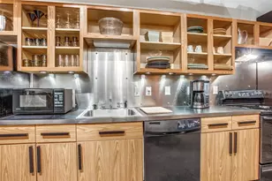 1122 Jackson St, Dallas, TX 75202 - Photo 14