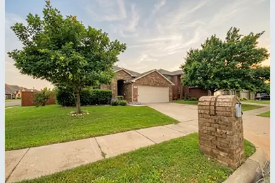 421 Goldstone Lane, Fort Worth, TX 76131 - Photo 1