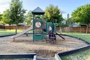 421 Goldstone Ln, Fort Worth, TX 76131 - Photo 18