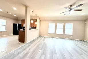 421 Goldstone Ln, Fort Worth, TX 76131 - Photo 8