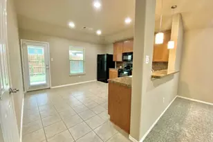 421 Goldstone Ln, Fort Worth, TX 76131 - Photo 6