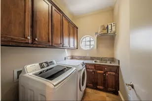 3827 Holland Ave, Dallas, TX 75219 - Photo 18