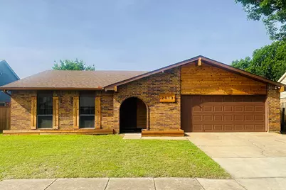 2813 Woodlark Drive, Fort Worth, TX 76123 - Photo 2