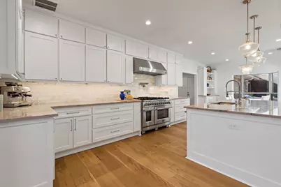 7211 Pleasant View Drive, Dallas, TX 75231 - Photo 10