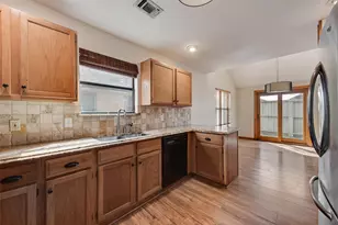 471 Caviness Dr, Grapevine, TX 76051 - Photo 14