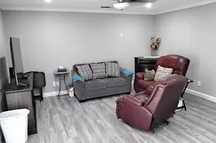 5036 Arbor Glen Rd, The Colony, TX 75056 - Photo 6