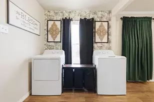 1652 N 17th St, Waco, TX 76707 - Photo 12