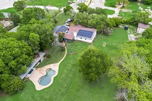 1809 N Trinity Rd, Denton, TX 76208 - Photo 2