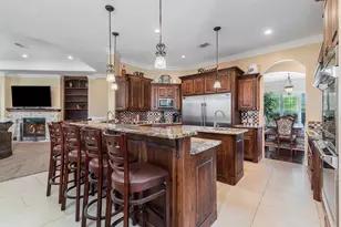 505 S Bluegrove Rd, Lancaster, TX 75146 - Photo 8