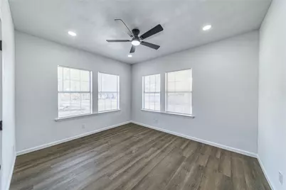1014 Sycamore Avenue, Corsicana, TX 75110 - Photo 14