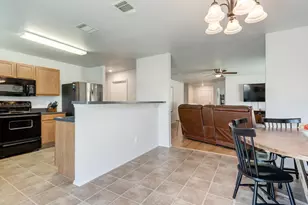 542 Del Mar Dr, Ponder, TX 76259 - Photo 12