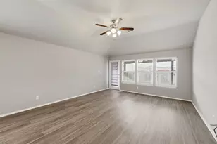 405 Elk Run Dr, Fort Worth, TX 76140 - Photo 12