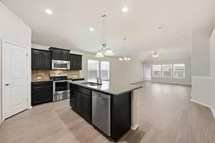 405 Elk Run Dr, Fort Worth, TX 76140 - Photo 6