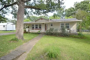 220 Littlefield Dr, East Tawakoni, TX 75472 - Photo 4