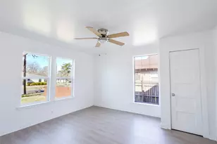 217 N Burdette Ave, Sherman, TX 75090 - Photo 10