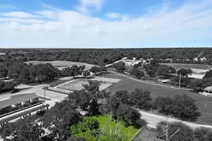 1102 Hillsboro St, Cleburne, TX 76033 - Photo 1