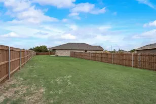 16545 Club Springs Ln, Fort Worth, TX 76247 - Photo 18