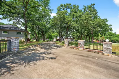 102 Santee Drive, Lake Kiowa, TX 76240 - Photo 34