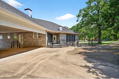 102 Santee Drive, Lake Kiowa, TX 76240 - Photo 36