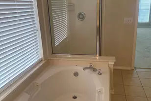 2004 Golden Oak Dr, Bedford, TX 76021 - Photo 20