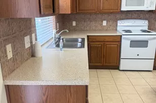 2004 Golden Oak Dr, Bedford, TX 76021 - Photo 10