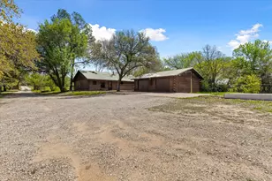 800 County Rd 426, Cleburne, TX 76031 - Photo 4