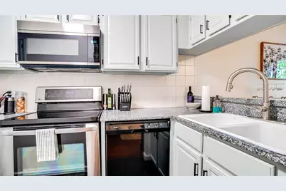 5740 Martel Avenue #A19, Dallas, TX 75206 - Photo 16