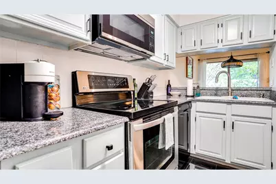 5740 Martel Avenue #A19, Dallas, TX 75206 - Photo 14