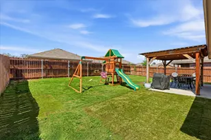 229 Abingdon St, Azle, TX 76020 - Photo 28