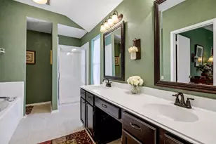 325 Stately Oak Ln, Lake Dallas, TX 75065 - Photo 4