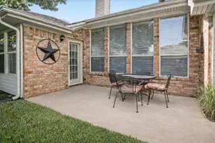 325 Stately Oak Ln, Lake Dallas, TX 75065 - Photo 4