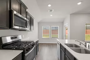 1913 Freeman St, Tyler, TX 75704 - Photo 8